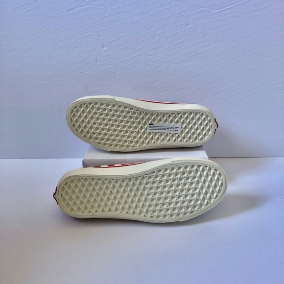 VANS Damen Low red white checkered sneakers BNWOT - Picture 6 of 6